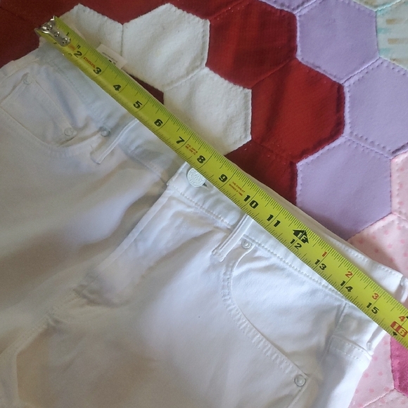 Mother Jeans The Rascal Slit Flip Short In Glass Slipper Mid Rise 2.5" I… - Picture 14 of 16